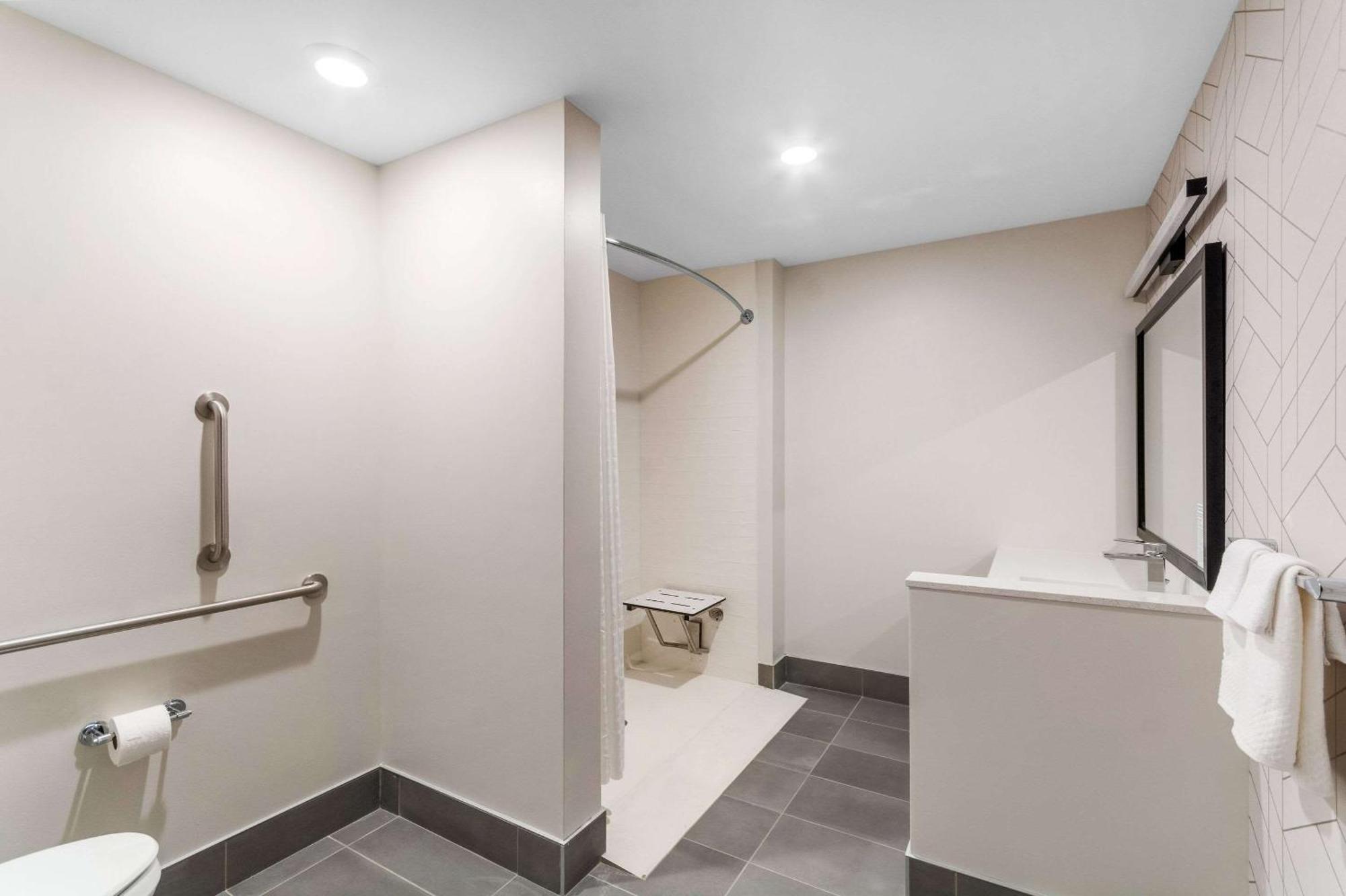 Everhome Suites Lexington - Horse Park エクステリア 写真