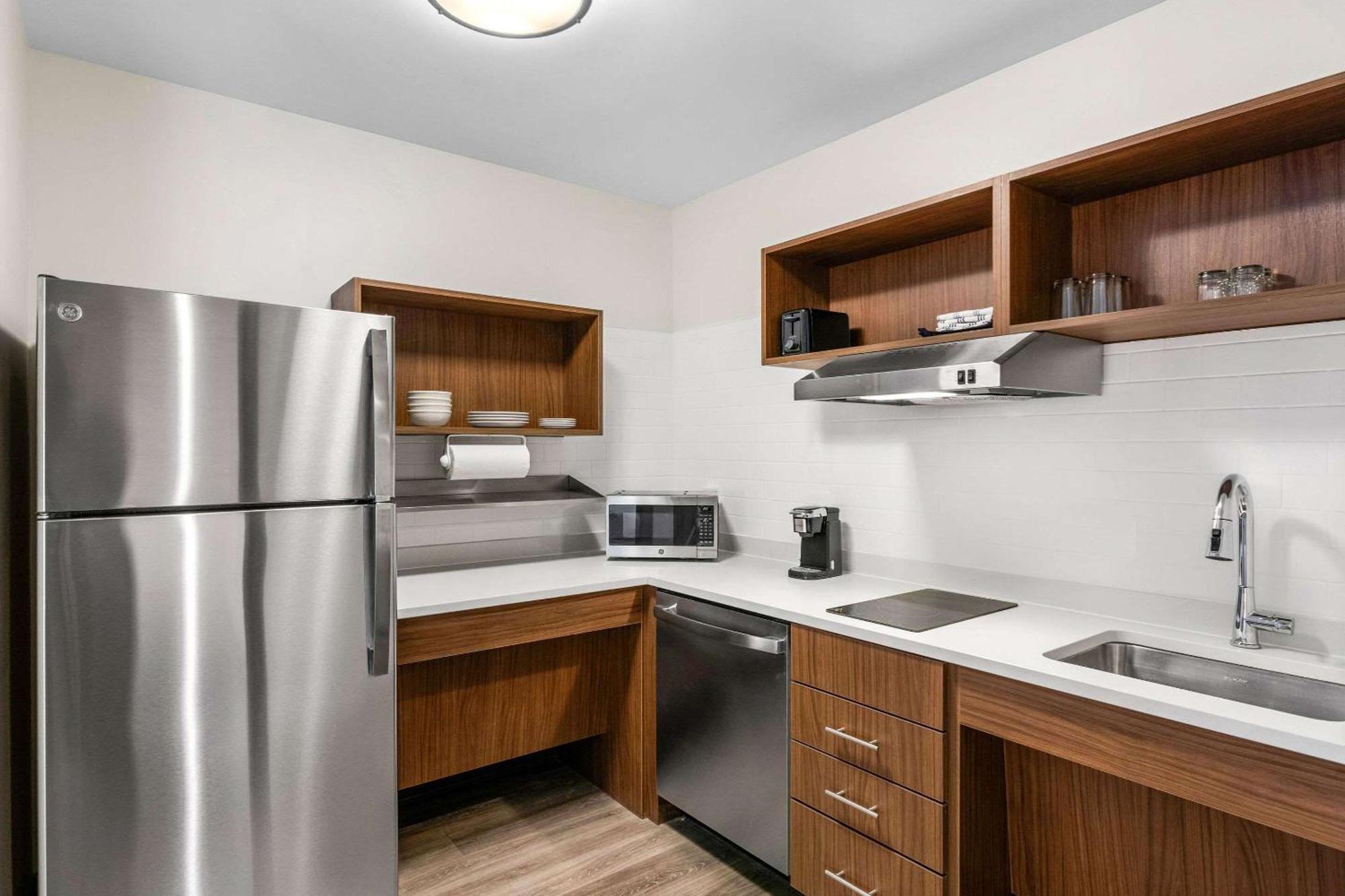 Everhome Suites Lexington - Horse Park エクステリア 写真